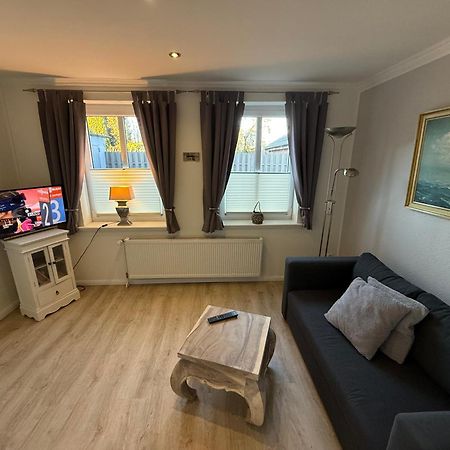 Ferienwohnung „Ole Karkenwech“ Husum-Roedemis Husum  Extérieur photo