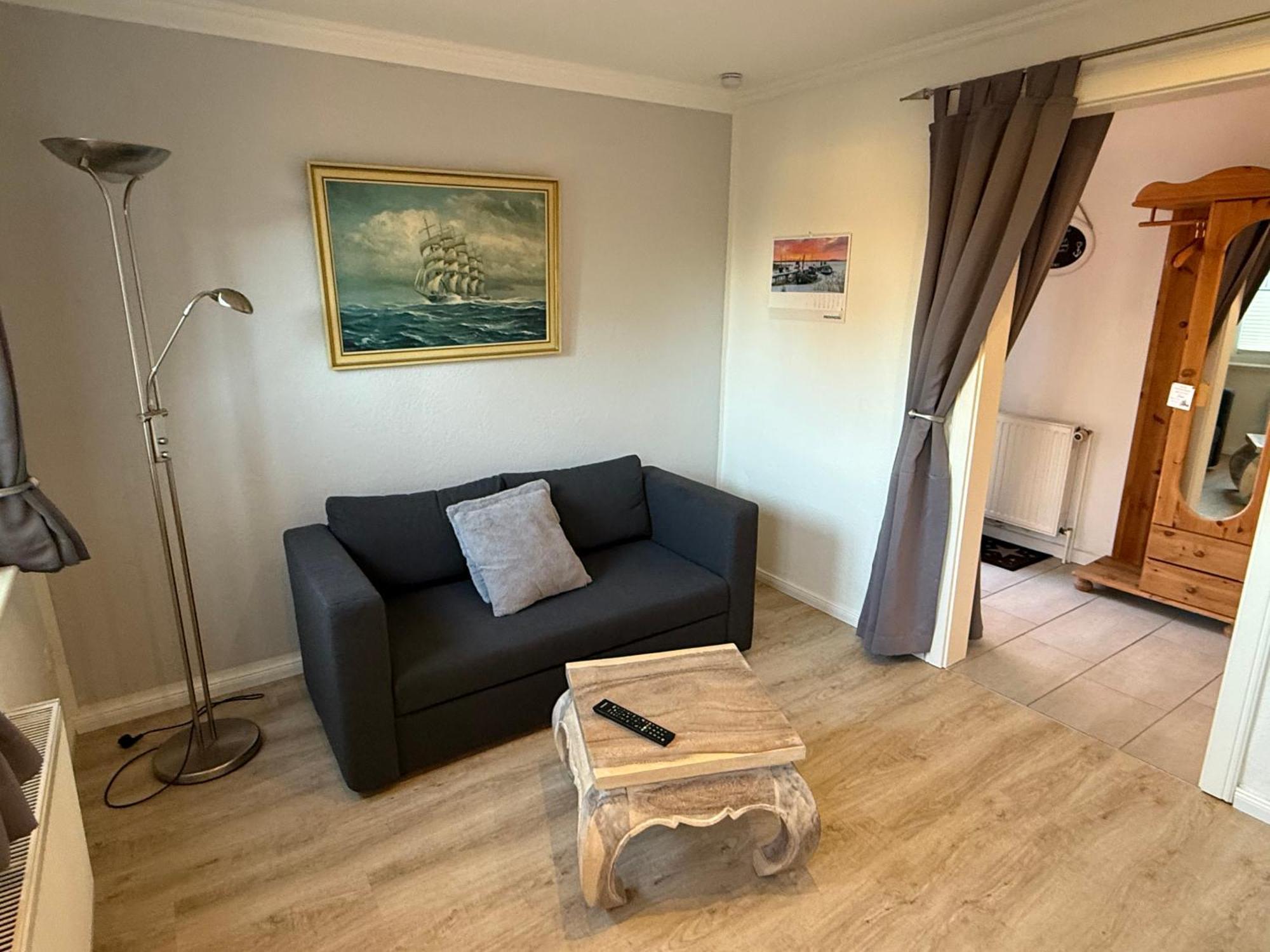 Ferienwohnung „Ole Karkenwech“ Husum-Roedemis Husum  Extérieur photo